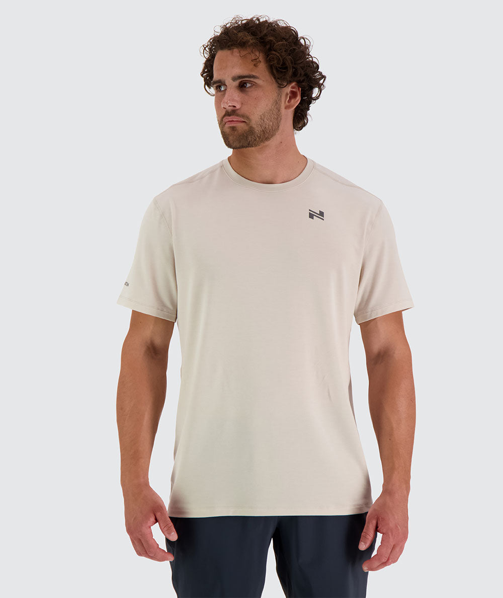 Bestseller Men's Training T-Shirt, Model 179 cm / size L#color_oat