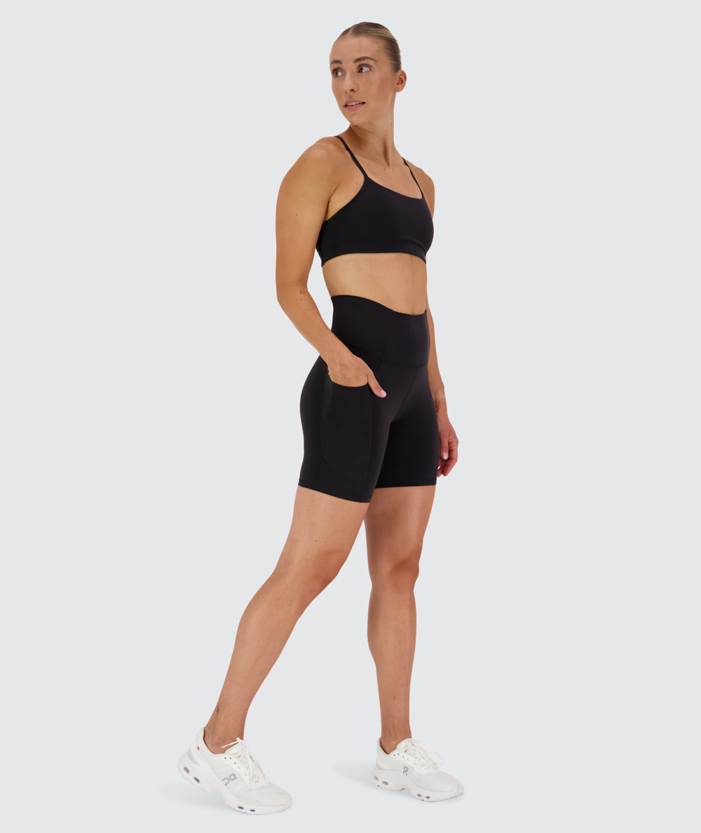Supersoft shorts with pockets, Model 176 cm / size S#color_black