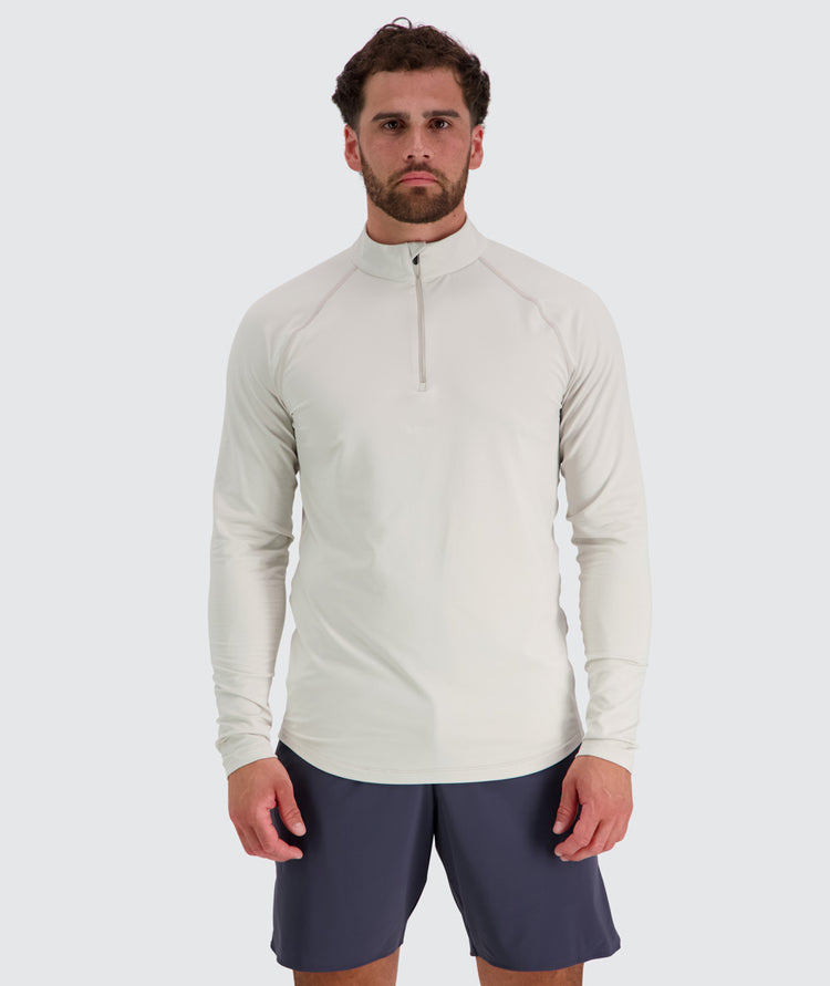Men's light and sporty half-zip, Model 179 cm / size L#color_fog