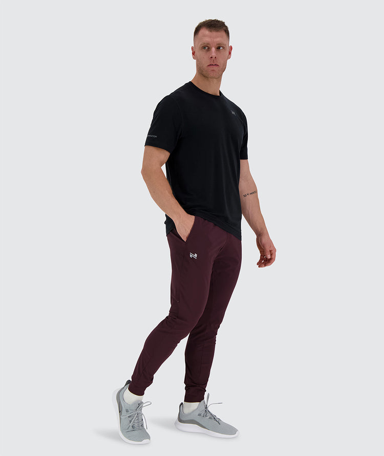 Men's performance joggers#color_wine-red