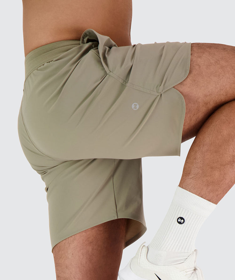 men's performance shorts#color_sand