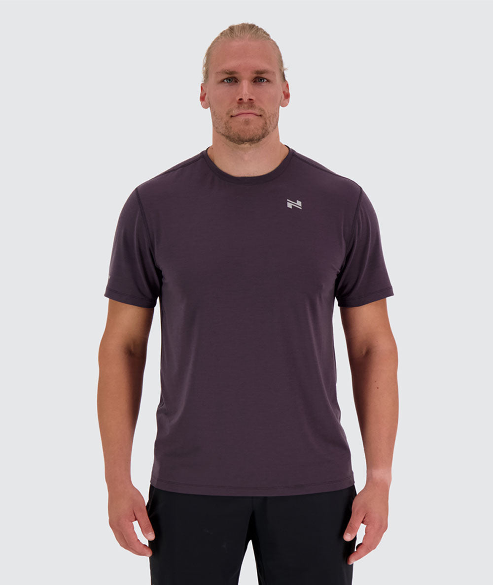 men's training t shirt, Model 189 cm / size XL#color_plum