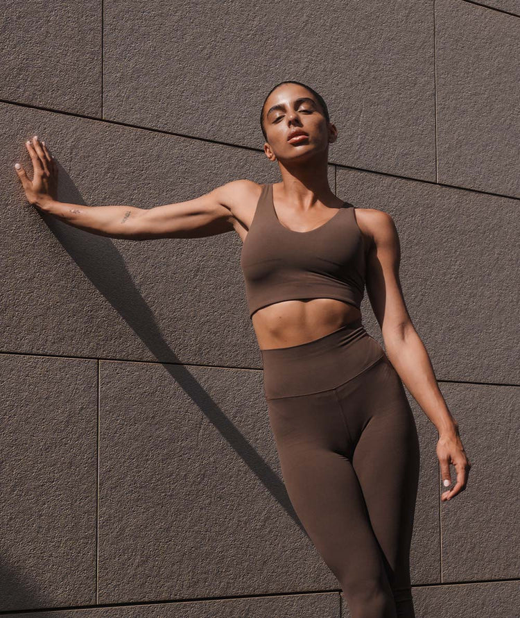 Supersoft V-neck Bra, ruskea#color_coffee-bean