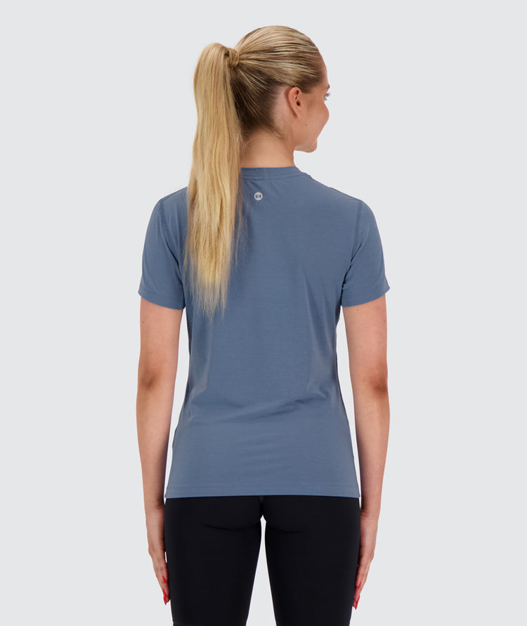 women's training tee#color_moonlight-blue