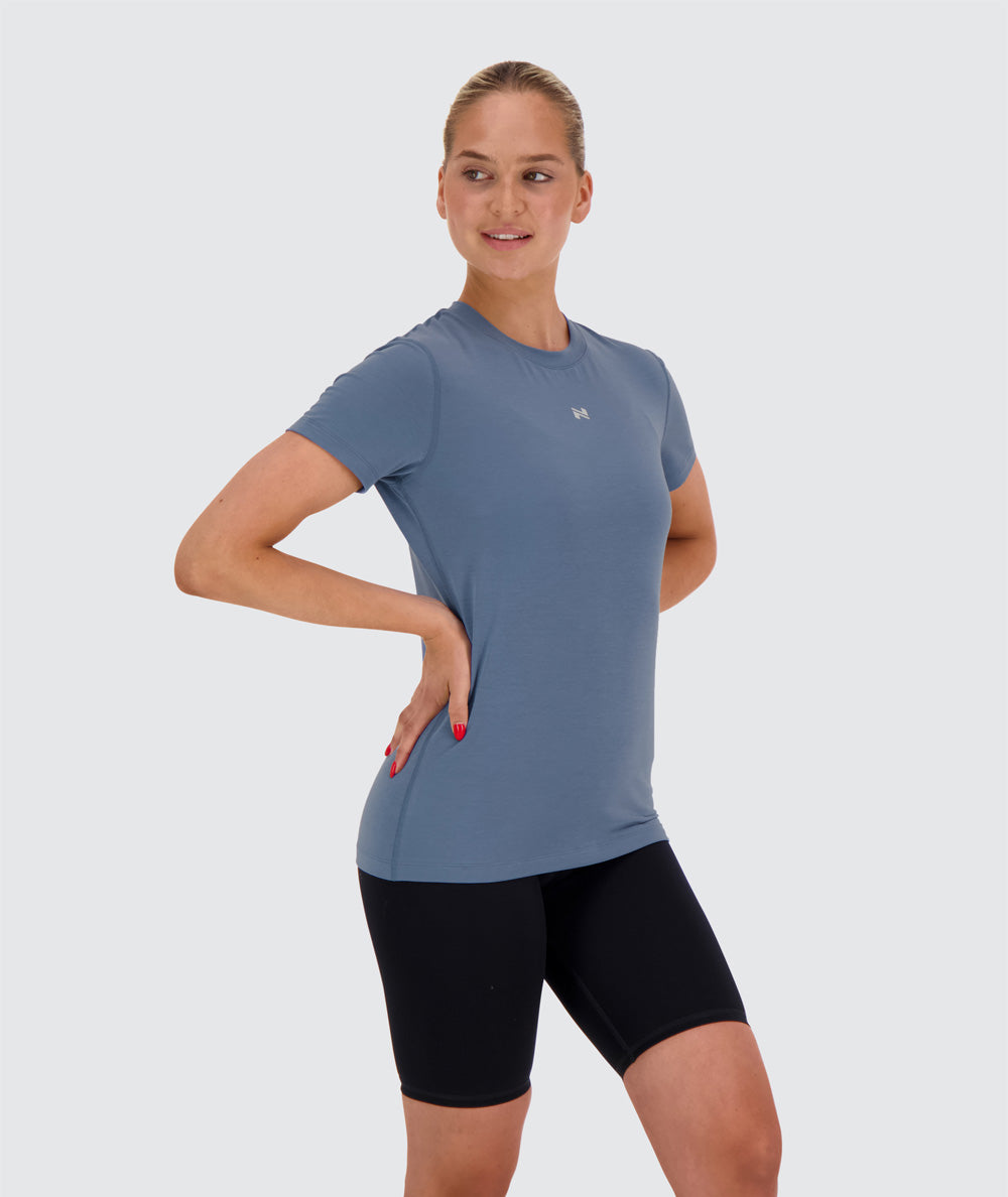 women's training tee#color_moonlight-blue